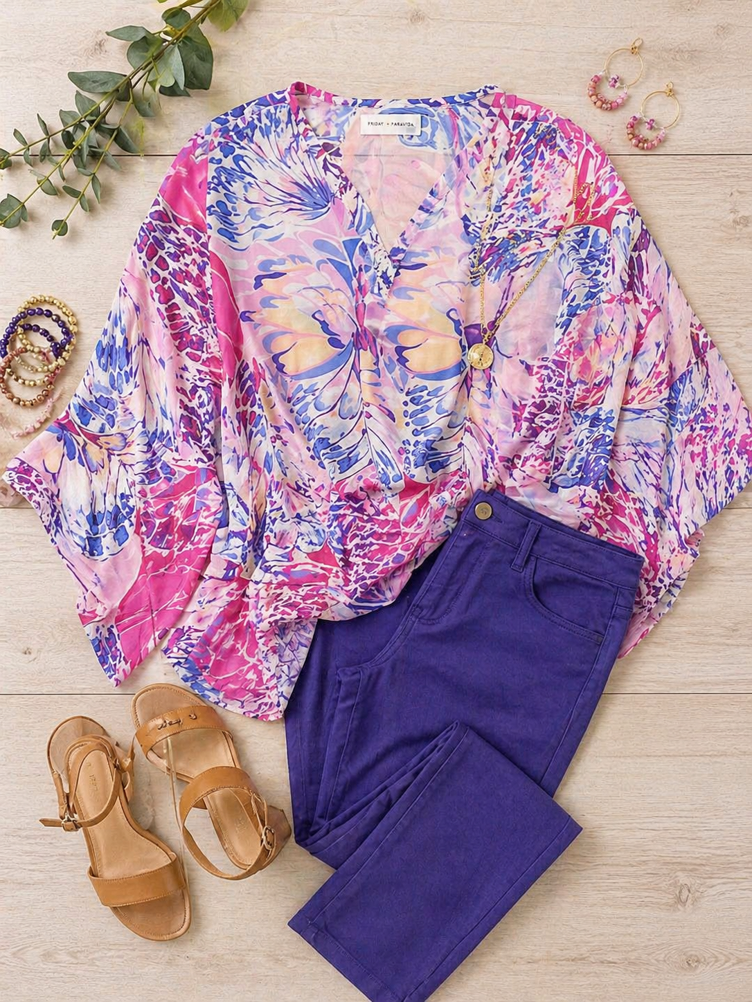 Vibrant Butterfly Print Oversized Top & Stretch Pant Set – Size Medium