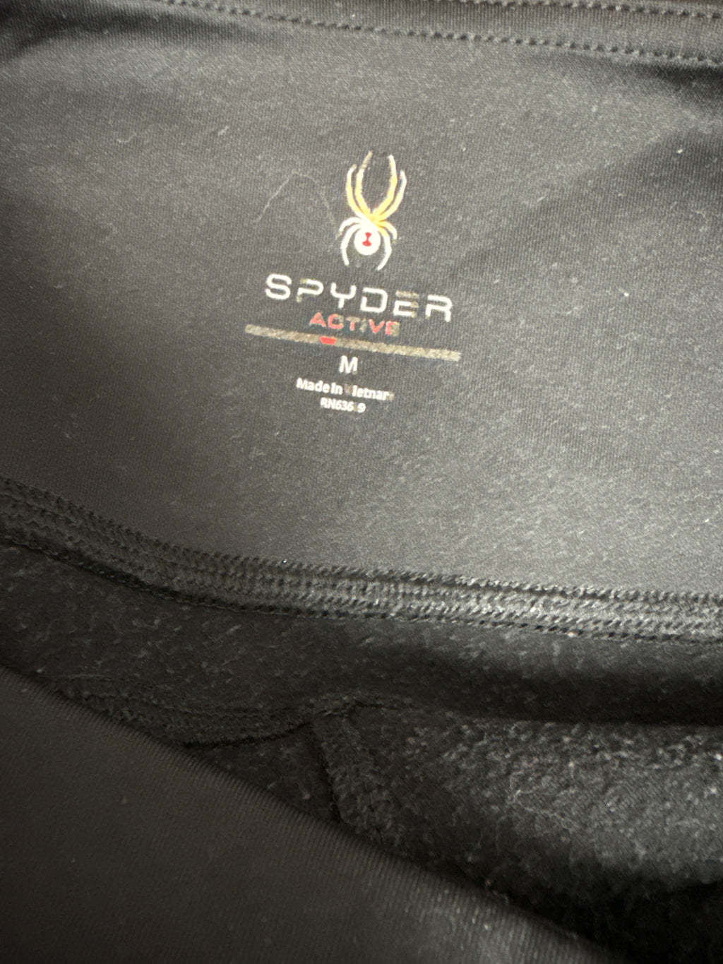 Spider Performance Leggings – Medium