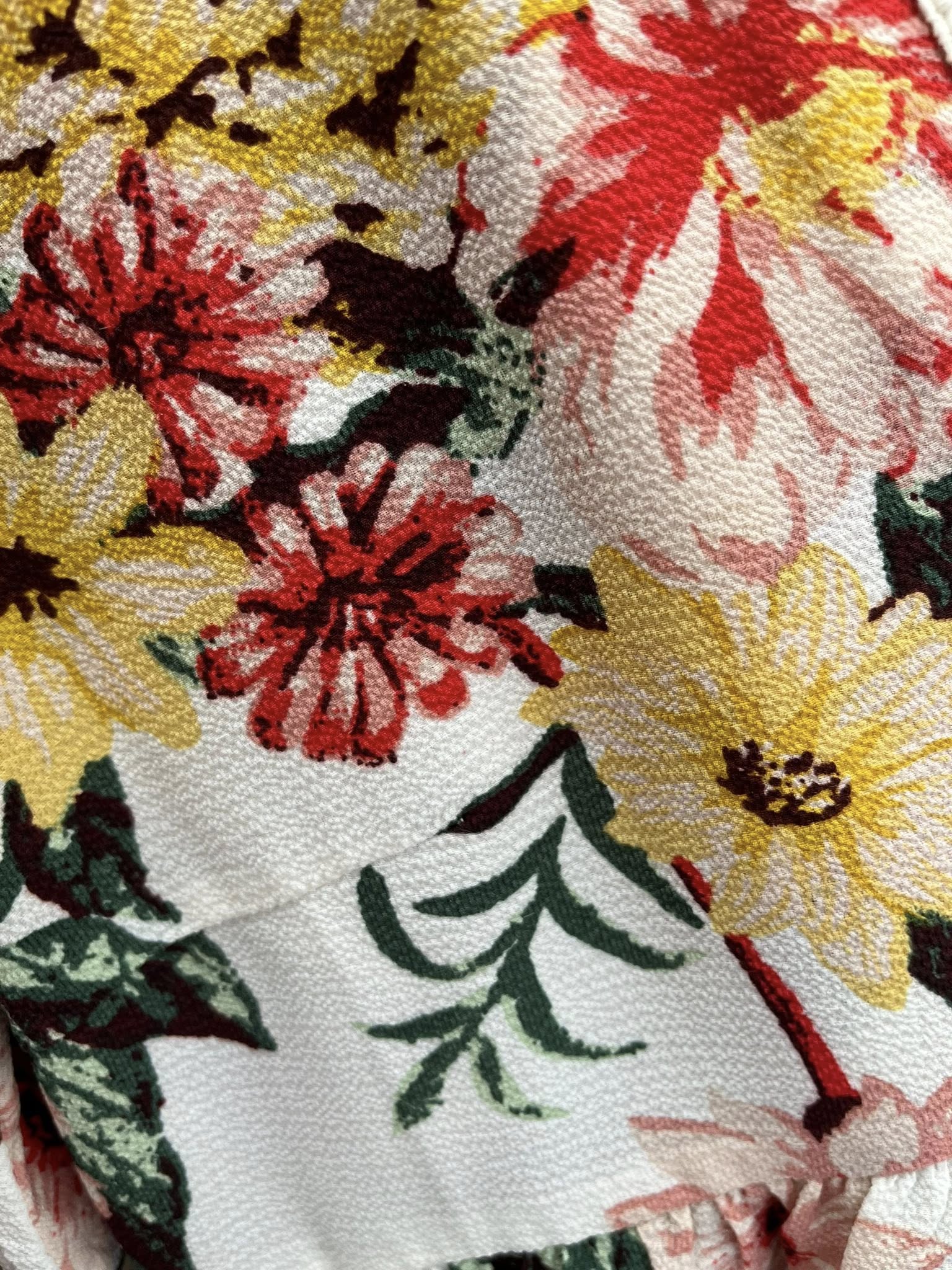 Floral Garden V-Neck Babydoll Blouse with Crochet Detail – Size Medium