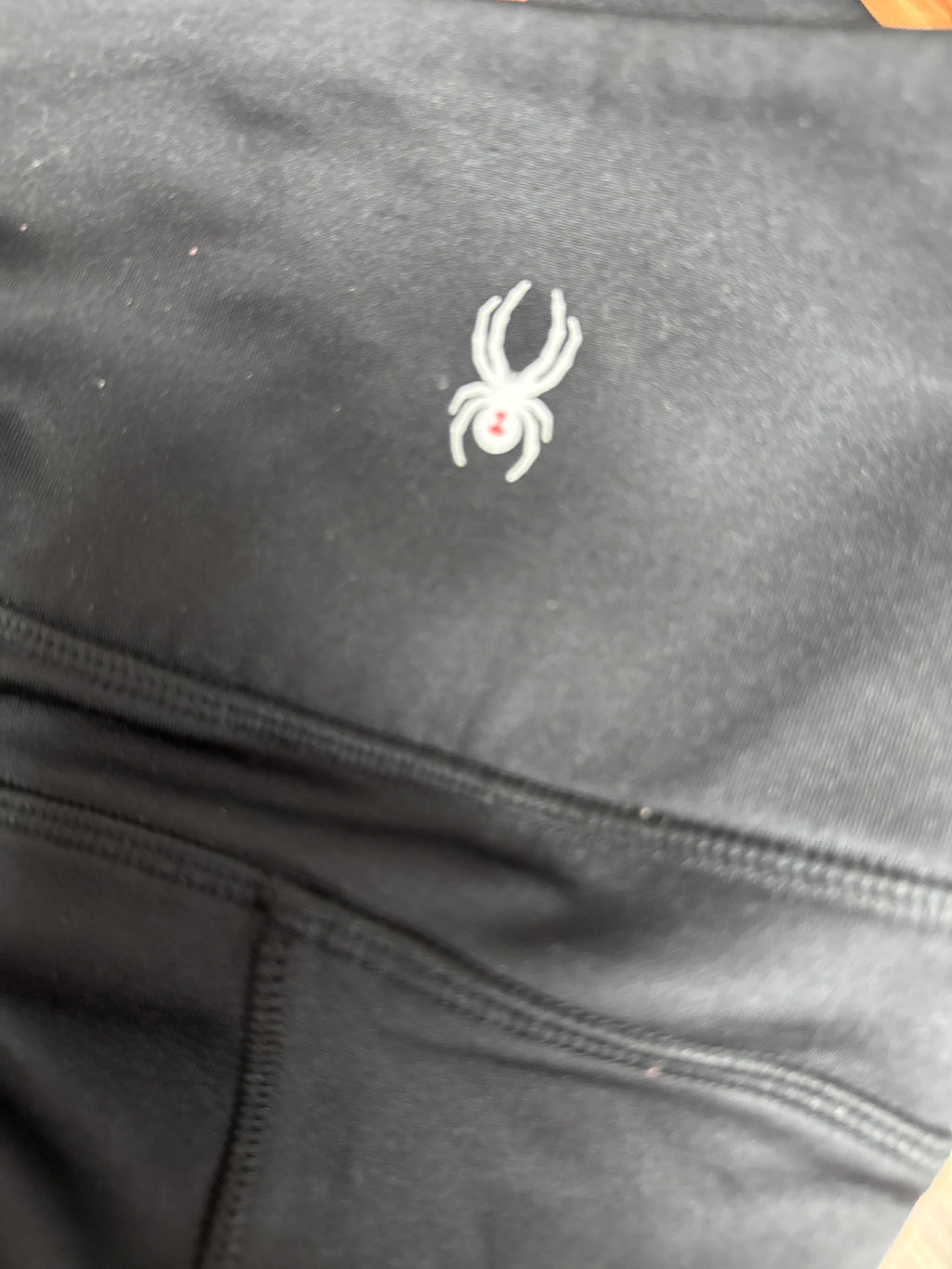 Spider Performance Leggings – Medium