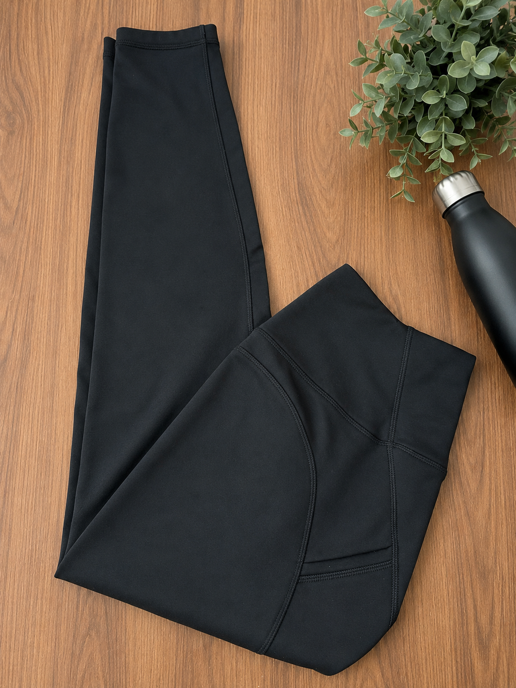 Spider Performance Leggings – Medium