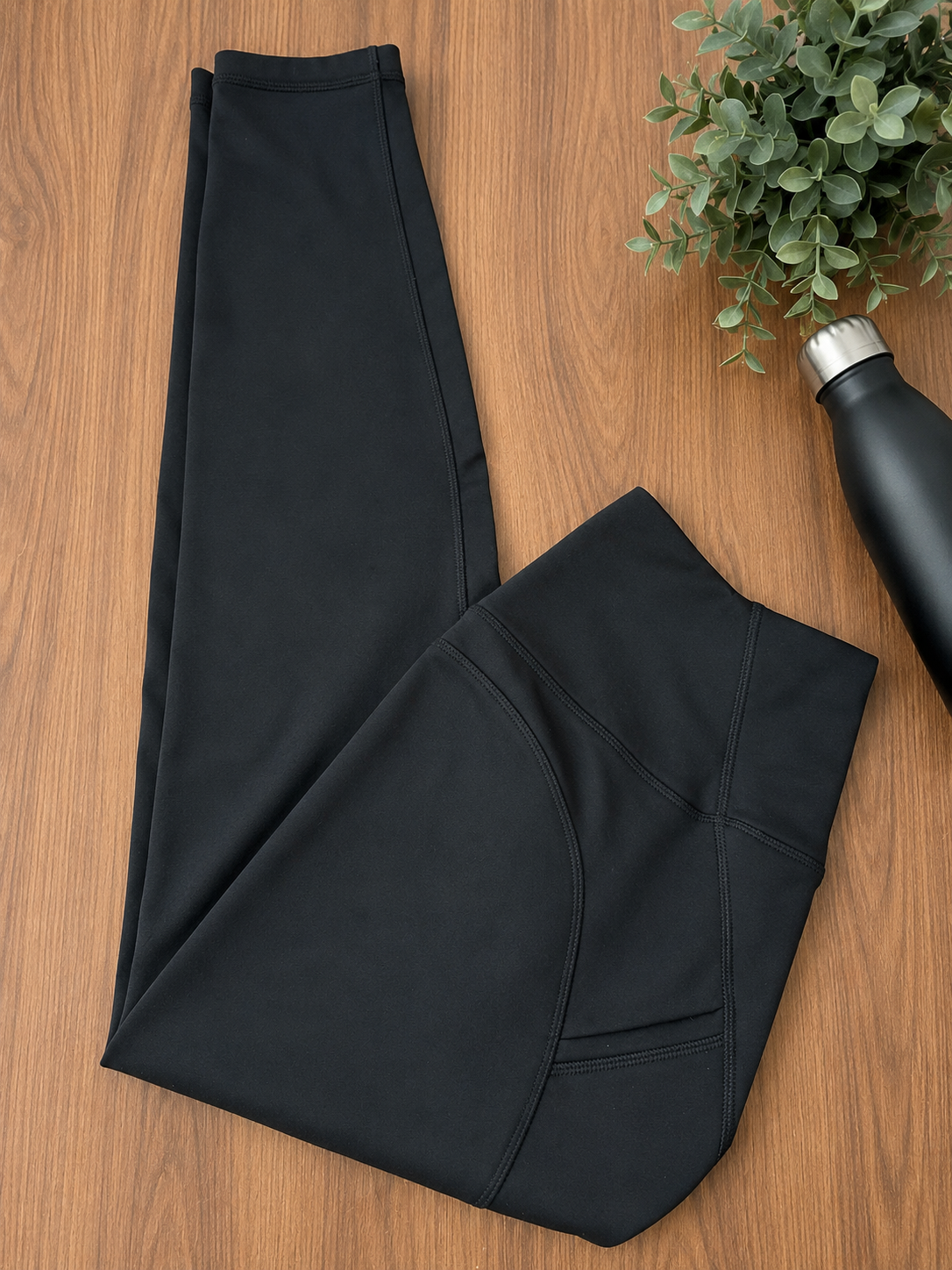 Spider Performance Leggings – Medium