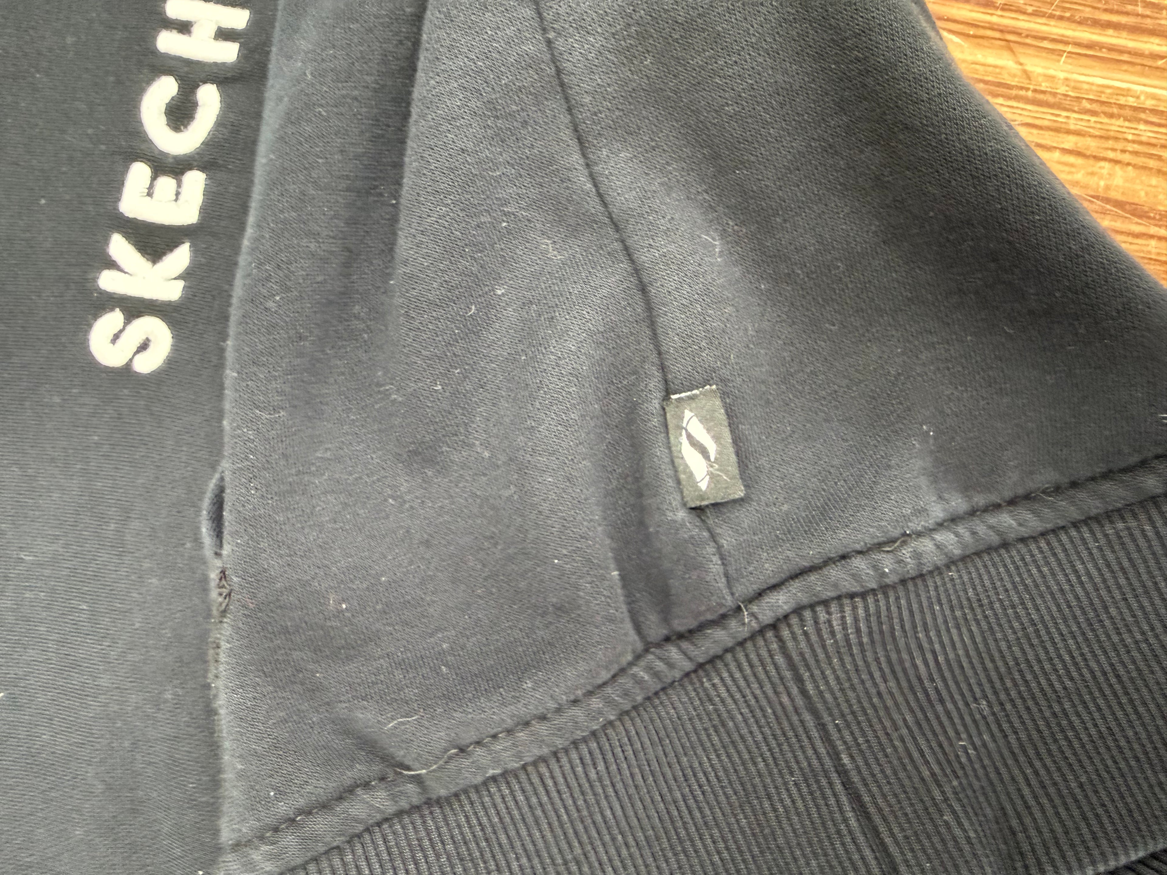 Skechers Black Pullover Hoodie – Size Medium